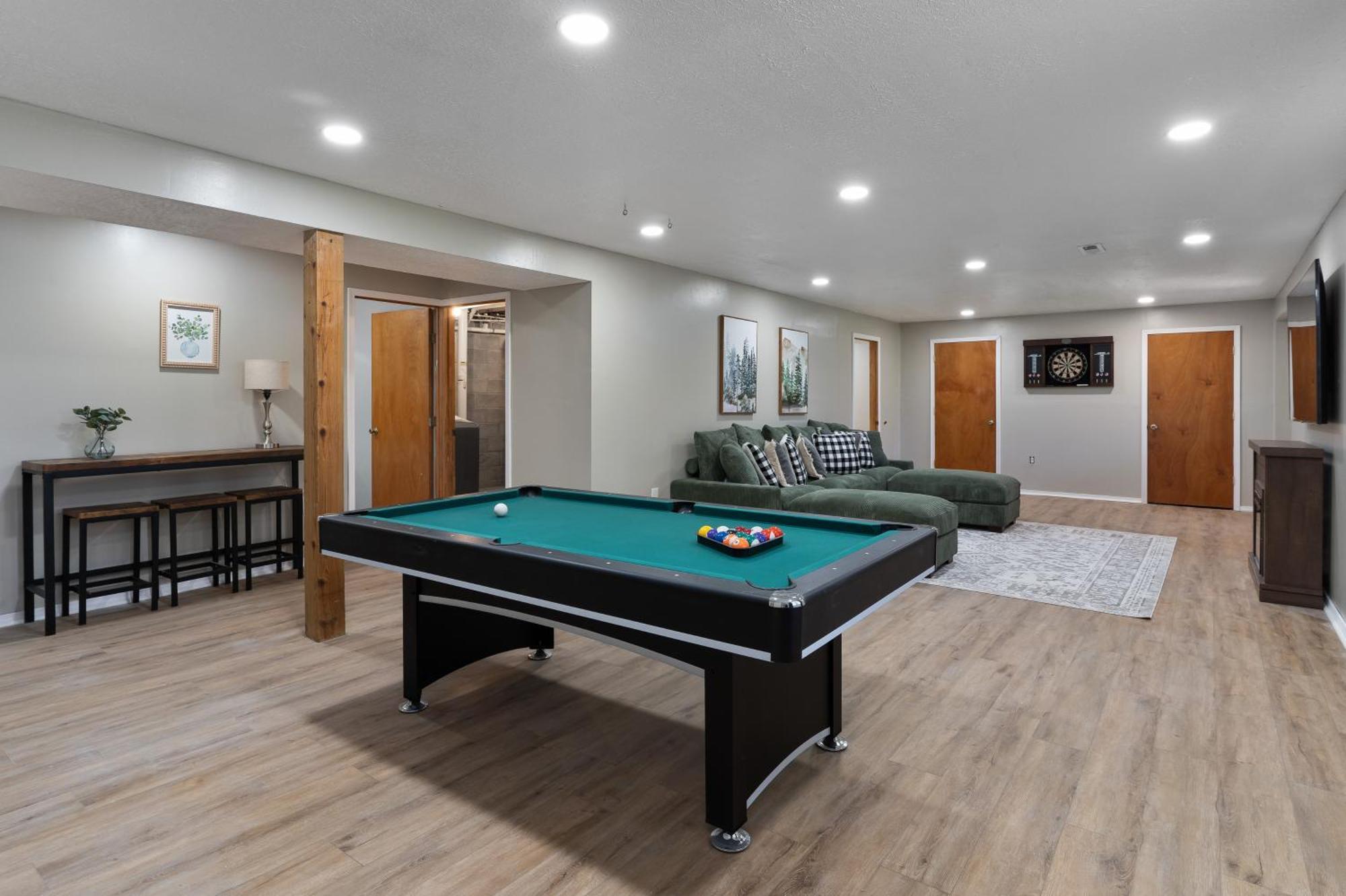 Spacious Cabin Near Hocking Hills And Caves With Hot Tub And Firepit Laurelville 외부 사진